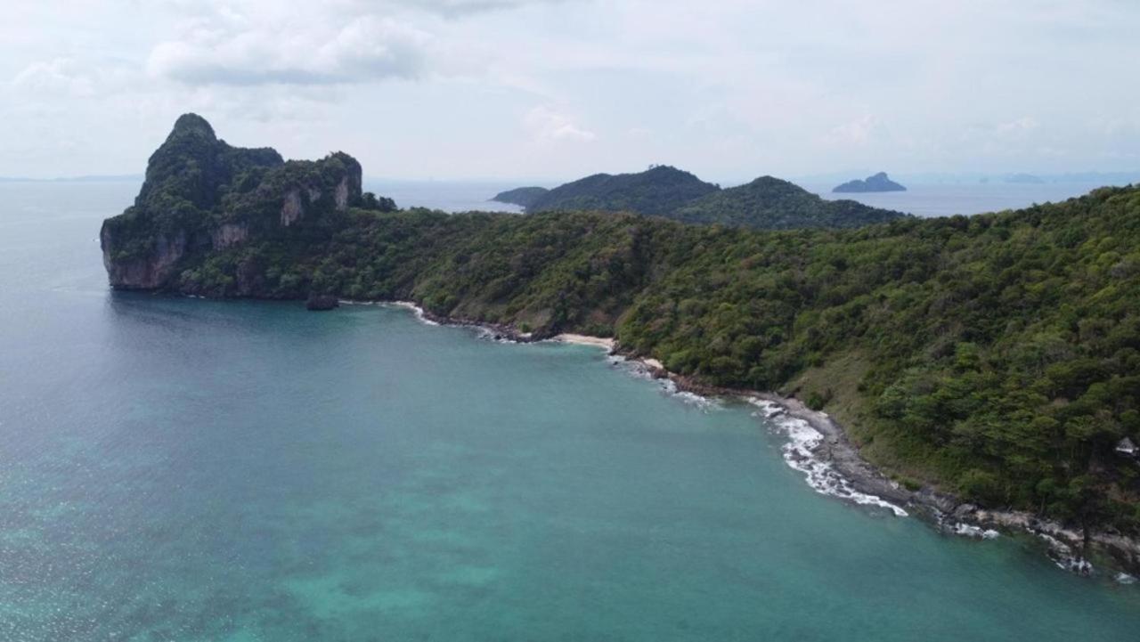 Phi Phi Seaside Bungalow エクステリア 写真